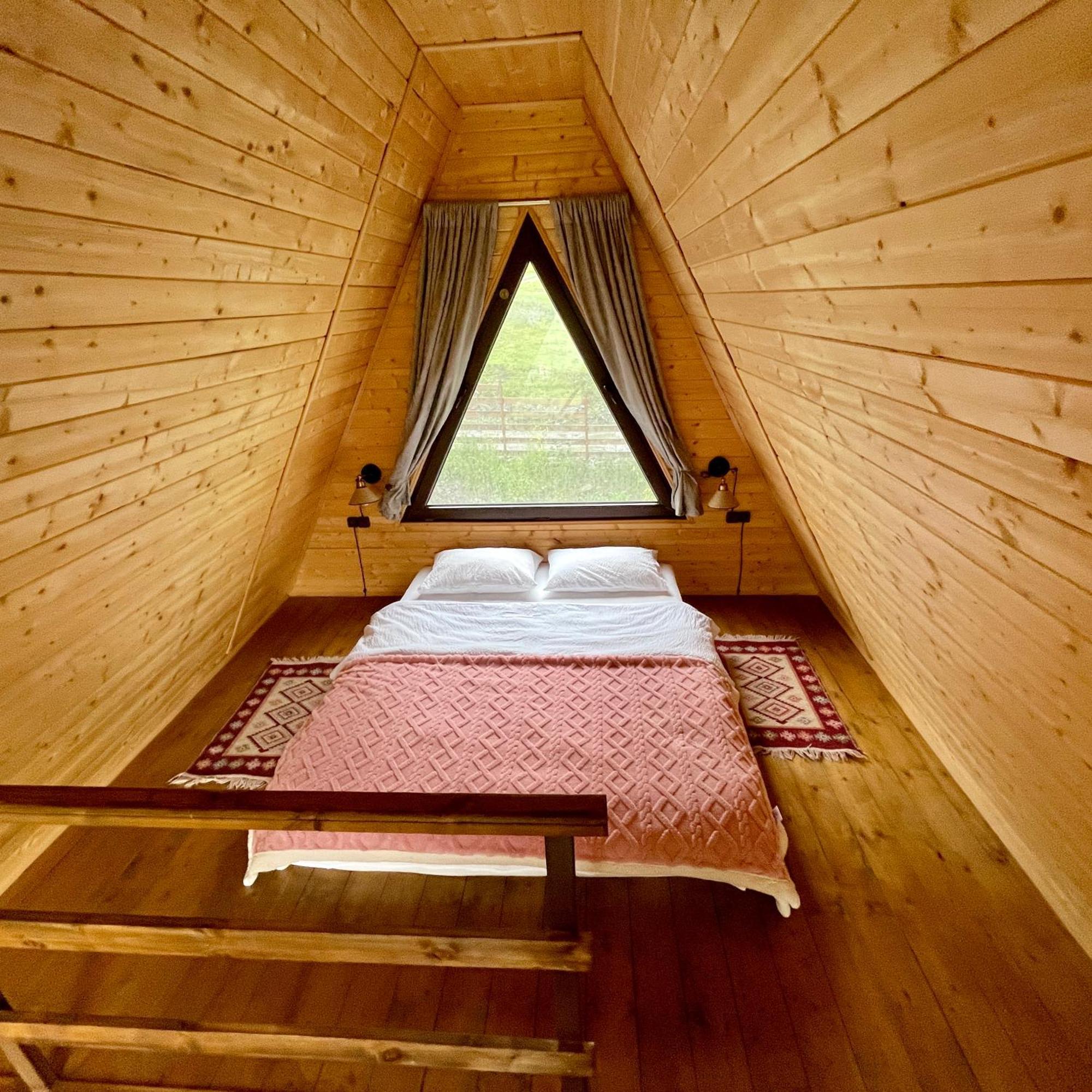 Aura Cottages Stepancminda Exteriér fotografie