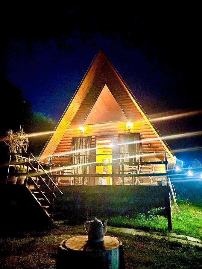 Aura Cottages Stepancminda Exteriér fotografie
